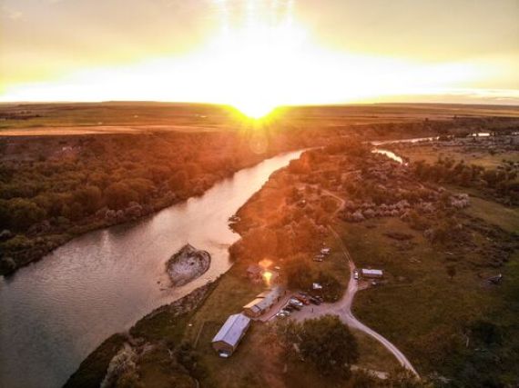 Royal Bighorn Club Sunset